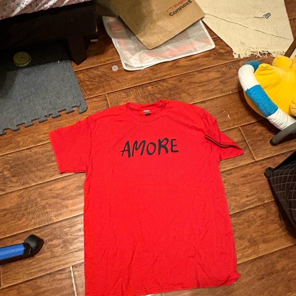 Amore Red T-Shirt